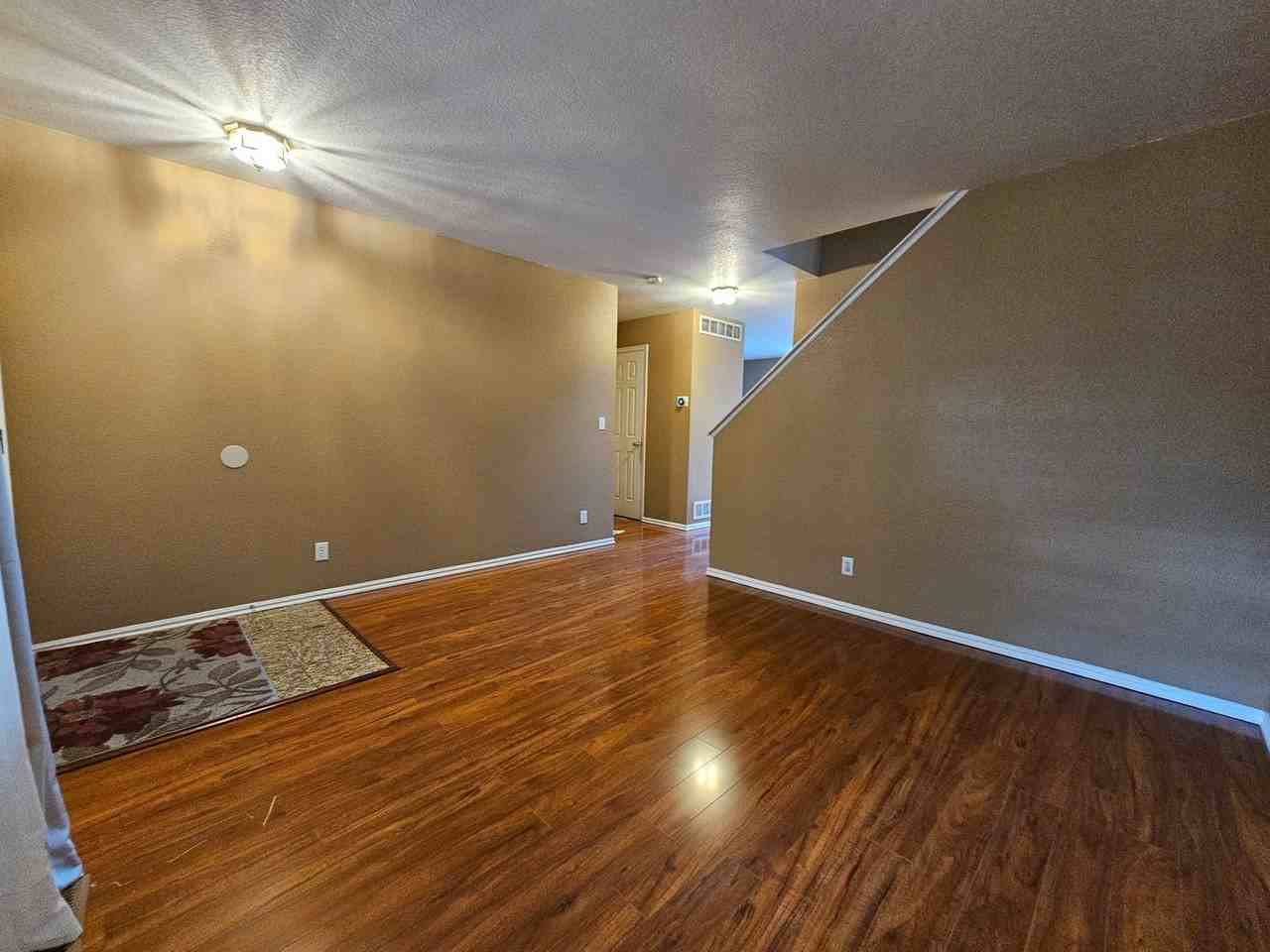 18801 East Linvale Circle - Photo 5 of 34