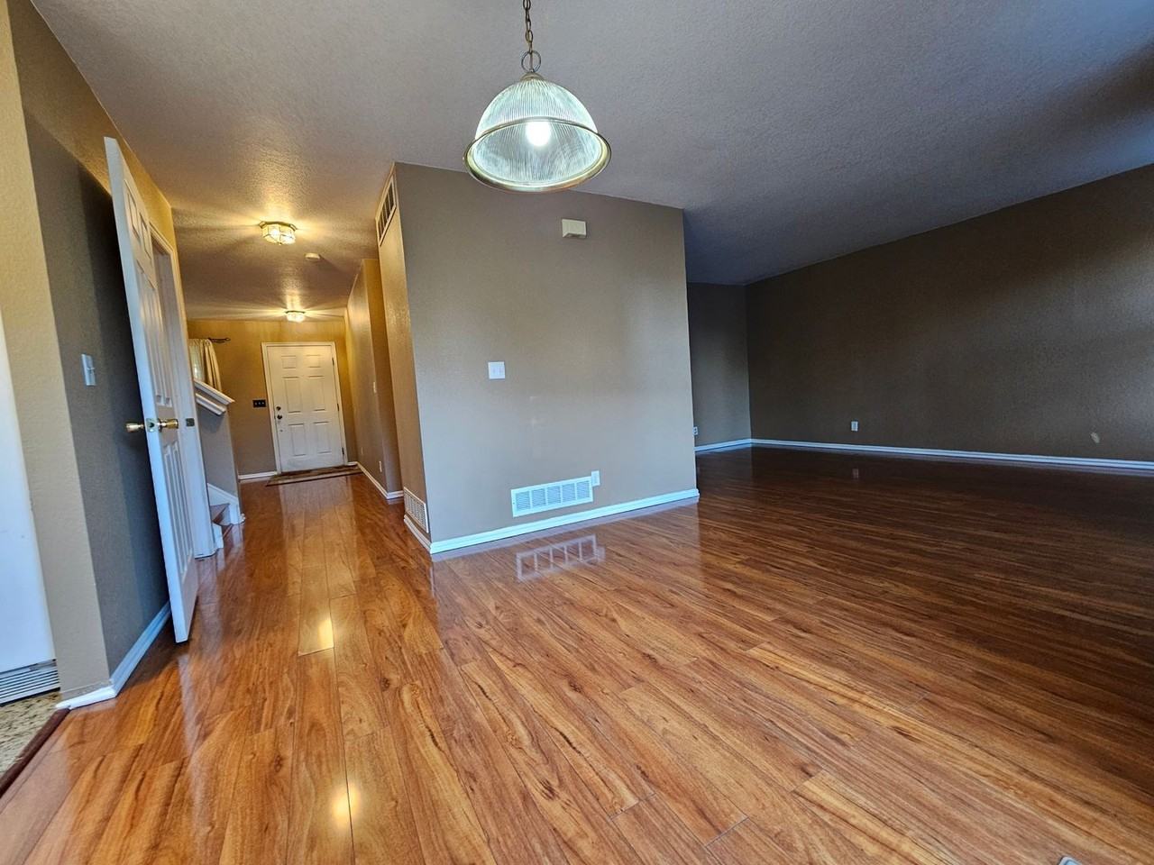 18801 East Linvale Circle - Photo 7 of 34