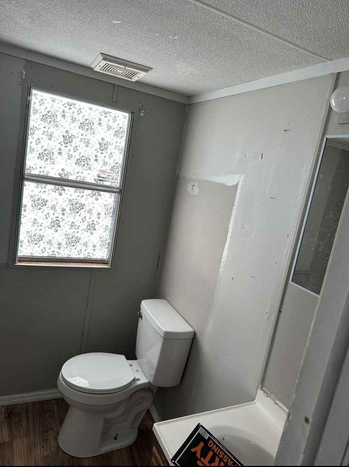 446 Loose Creek Highway - Photo 7 of 40