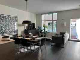 featured image of 848 Yates St