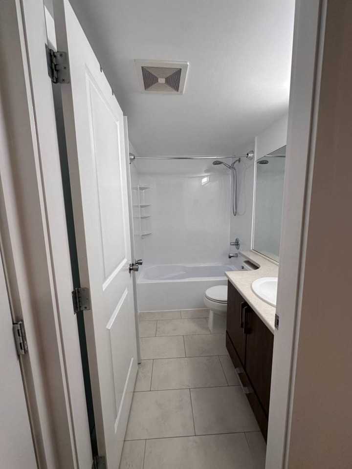 8929 202 Street - Photo 7 of 10