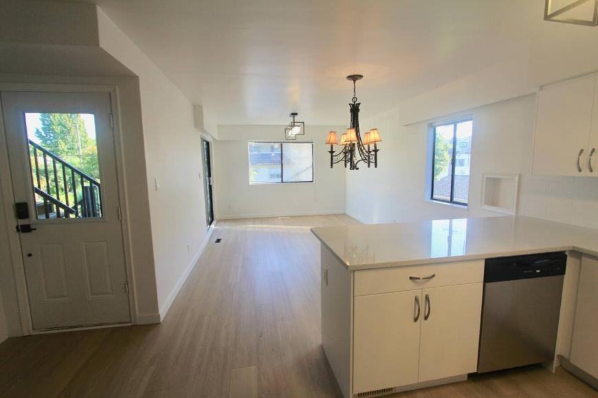 2406 West 8th Avenue - Photo 3 of 10