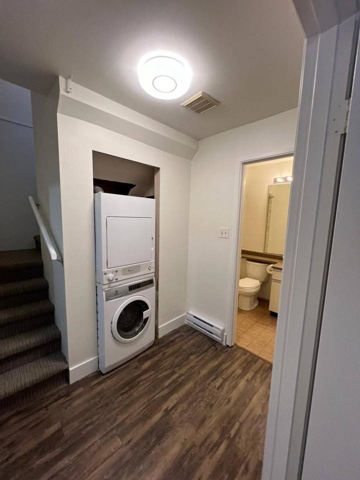 315 West 13th Avenue - Photo 7 of 10