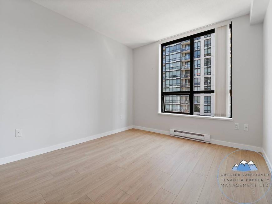 2979 Glen Drive - Photo 5 of 9