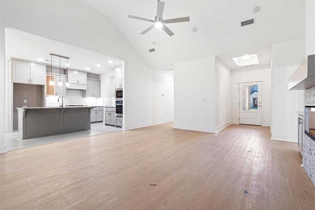 7004 Sw Basswood Ave - Photo 5 of 20