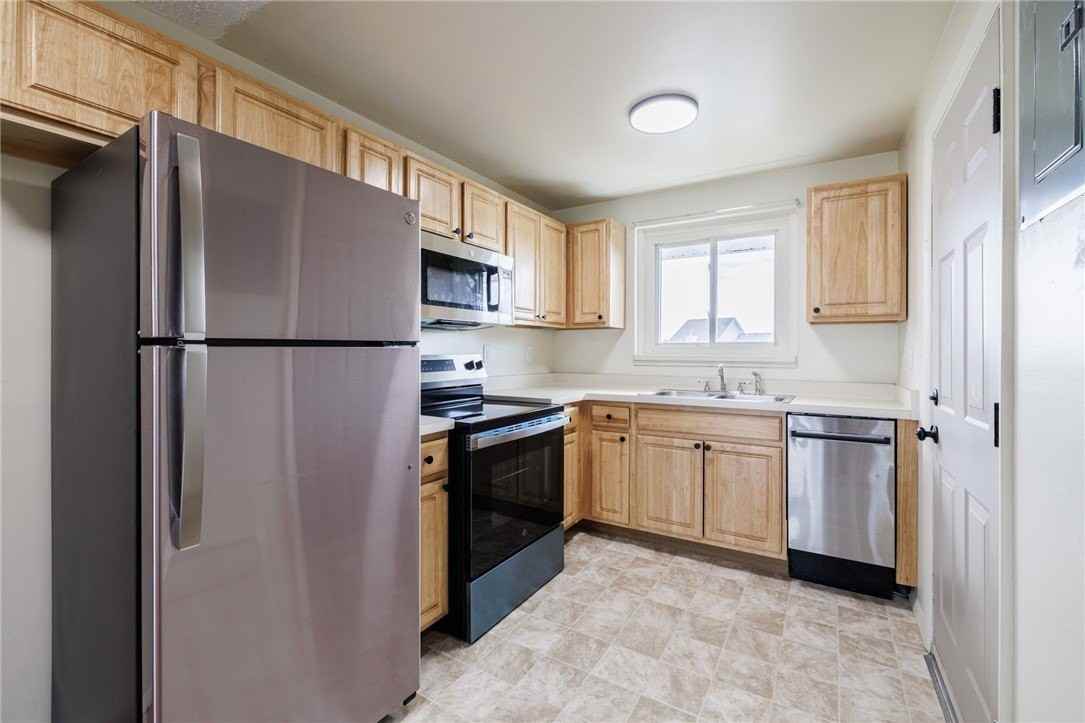 5095 Emerson Rd Apt 5 #5 - Photo 6 of 18