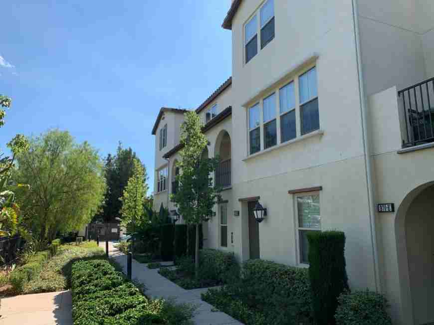 970 Sweetbriar Ln