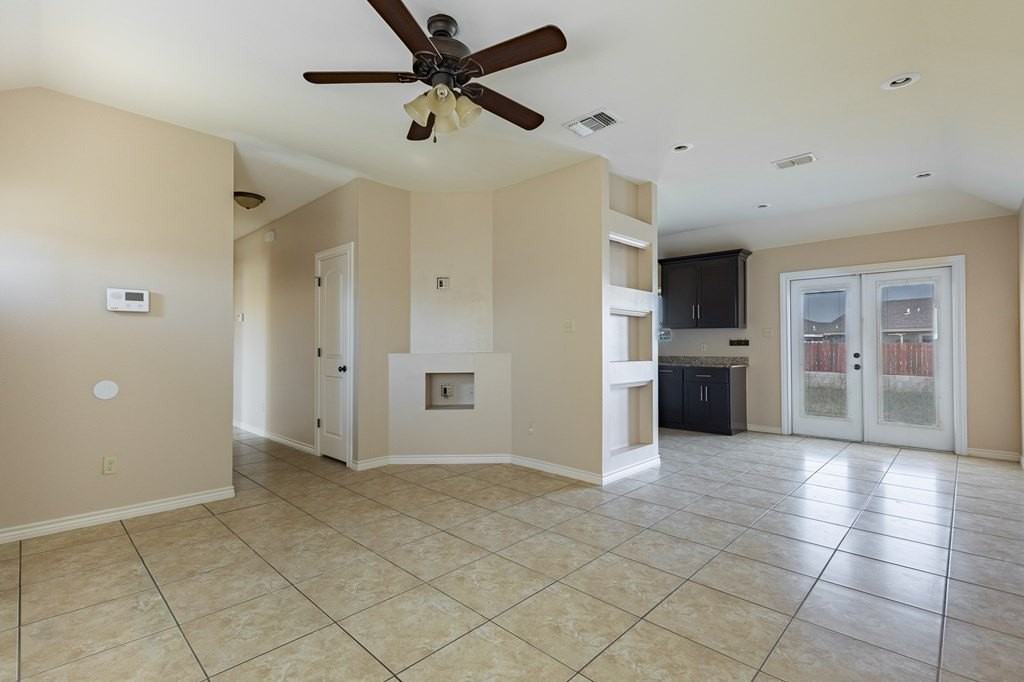 2680 Oak Manor Dr - Photo 6 of 42