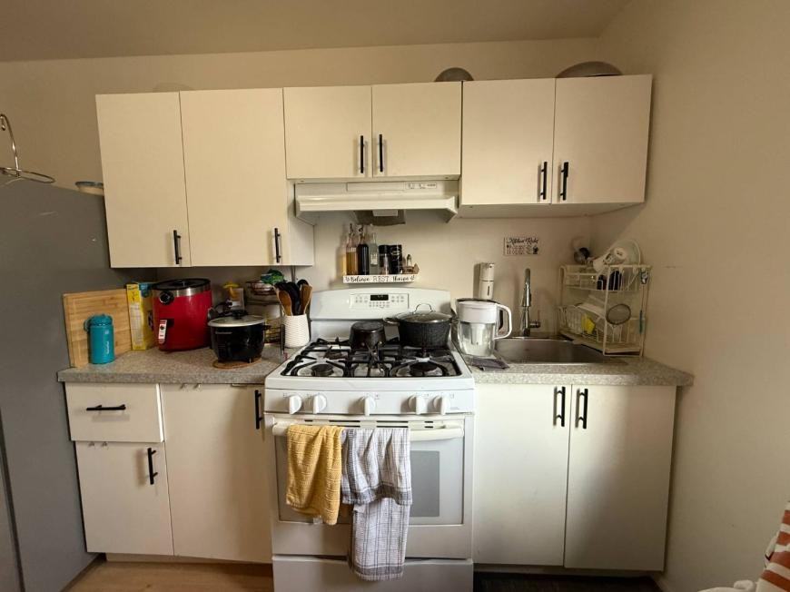 151 Ascot Ave - Photo 3 of 10