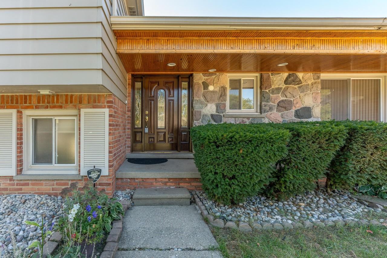 2616 Douglas Dr - Photo 5 of 49