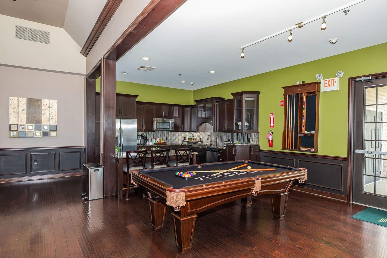 Verdana - Photo 4 of 50