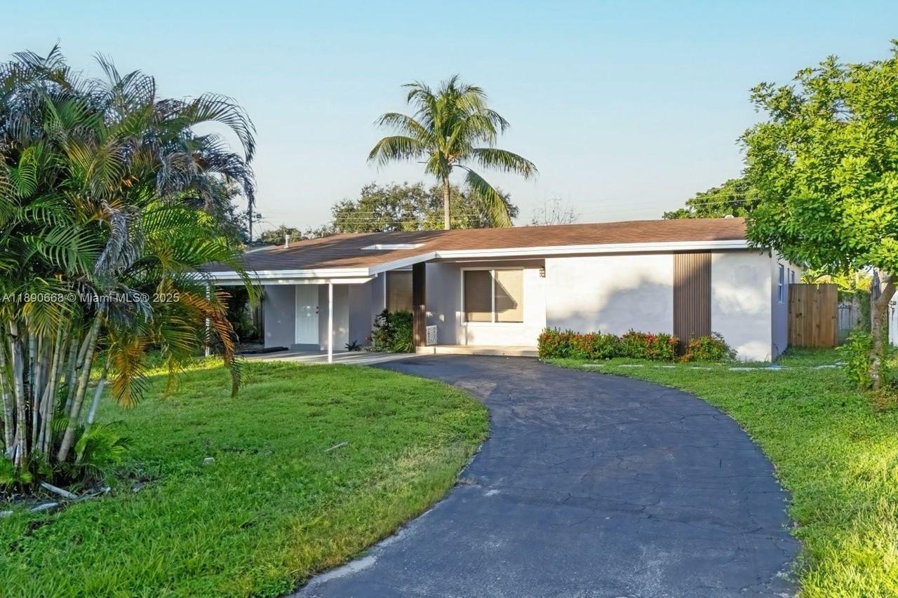 3210 N 72nd Way - Photo 2 of 30