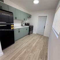 1827 N Dixie Hwy #2 - Photo 1 of 1