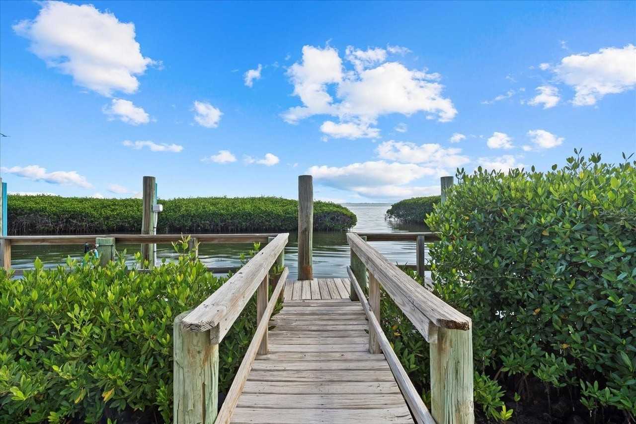 2254 Harbour Court Dr - Photo 7 of 50