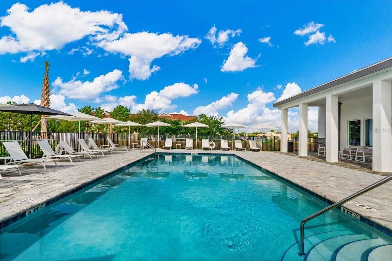 384 384 FAMAGUSTA DRIVE - Photo 5 of 50