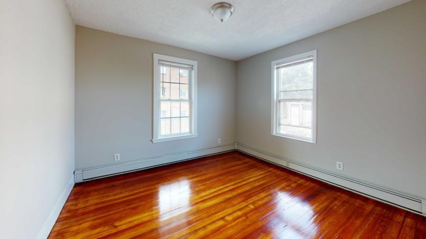 283 Mcgrath Highway - Photo 3 of 7