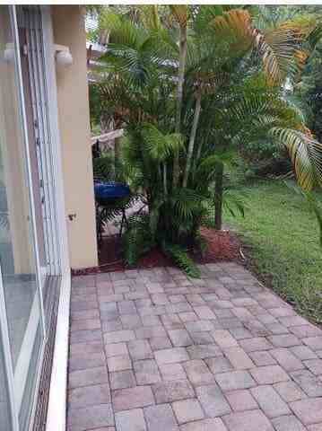 795 Pipers Cay Drive - Photo 2 of 7