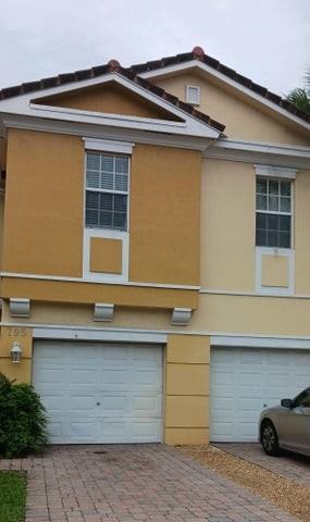 795 Pipers Cay Drive - Photo 3 of 7