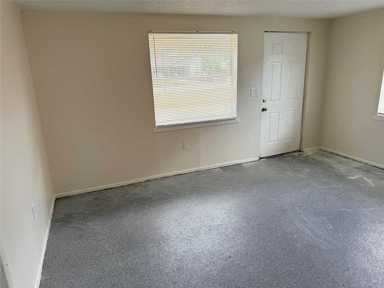 514 61st Avenue Ter E - Photo 2 of 16