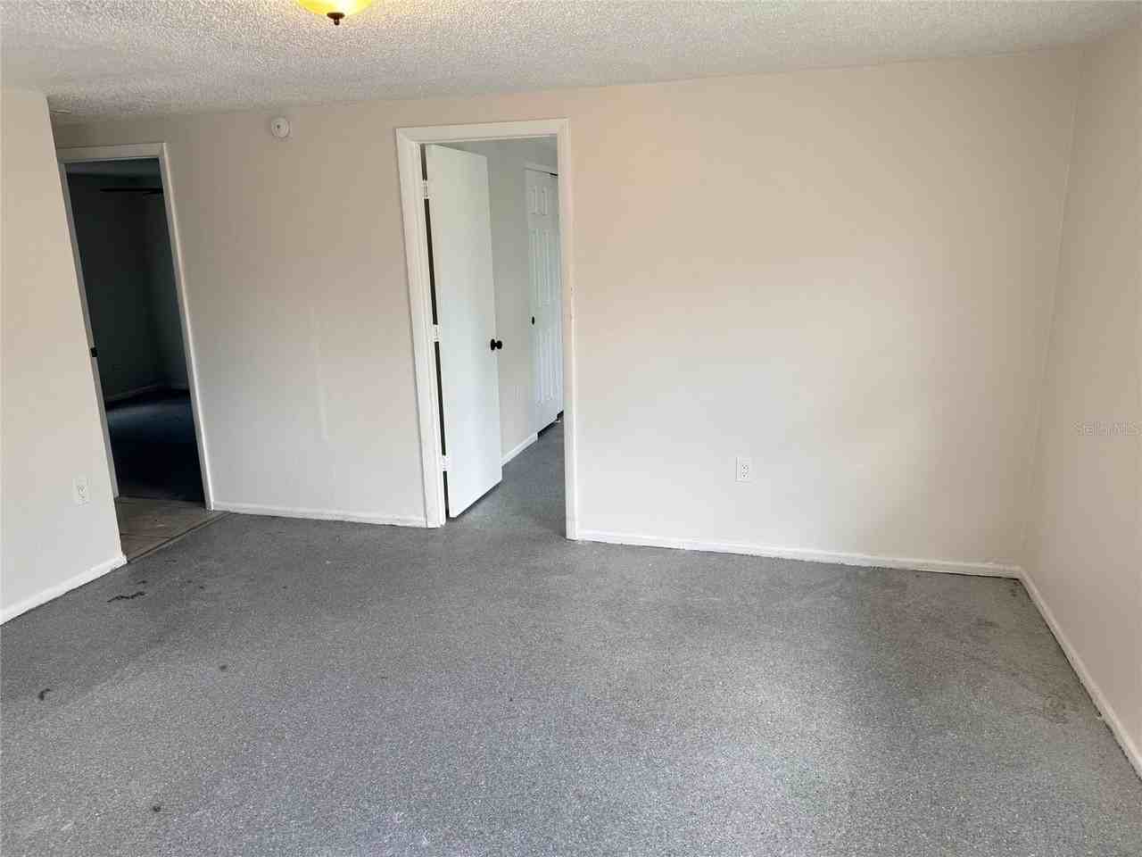 514 61st Avenue Ter E - Photo 4 of 16