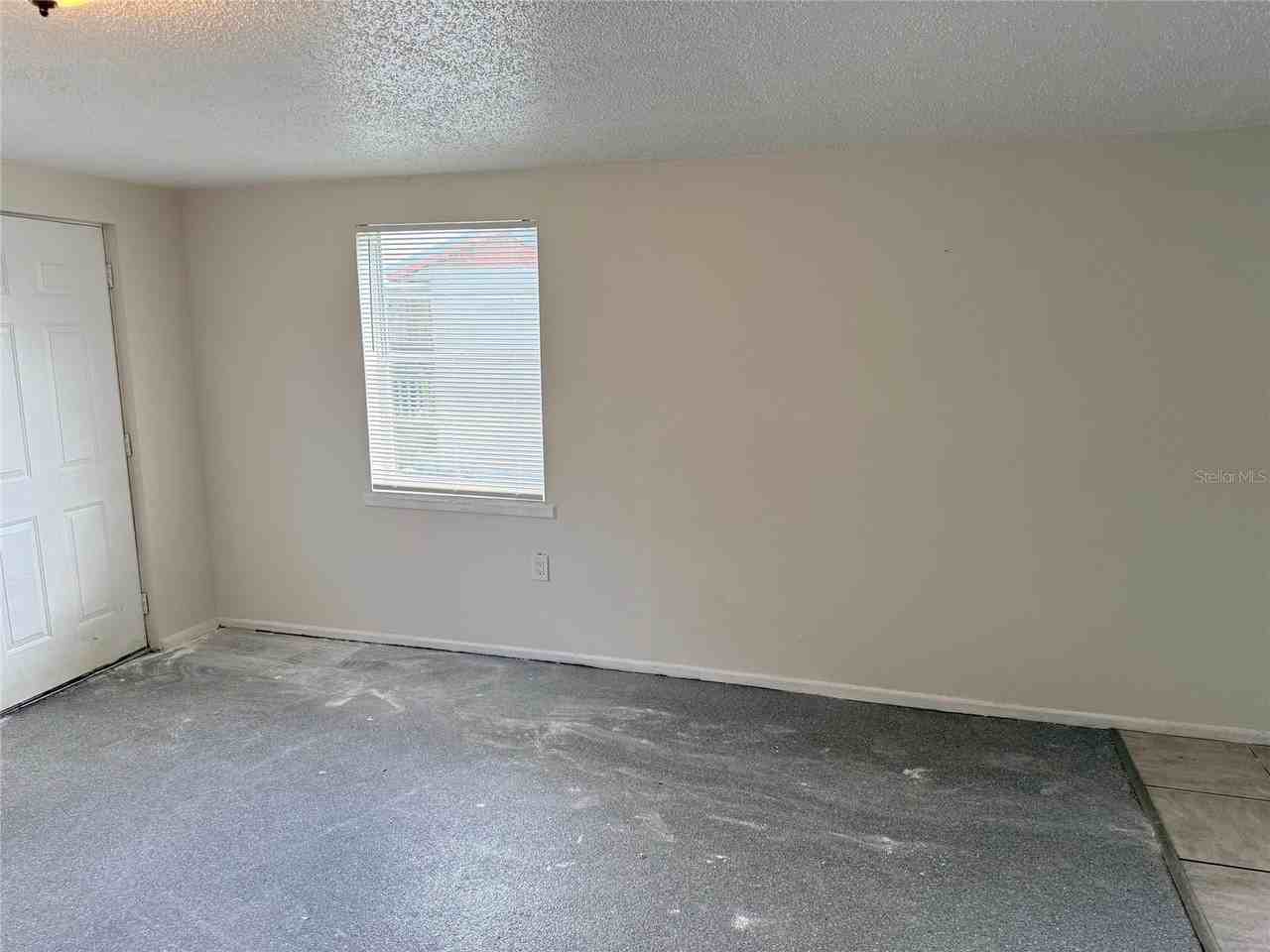 514 61st Avenue Ter E - Photo 5 of 16