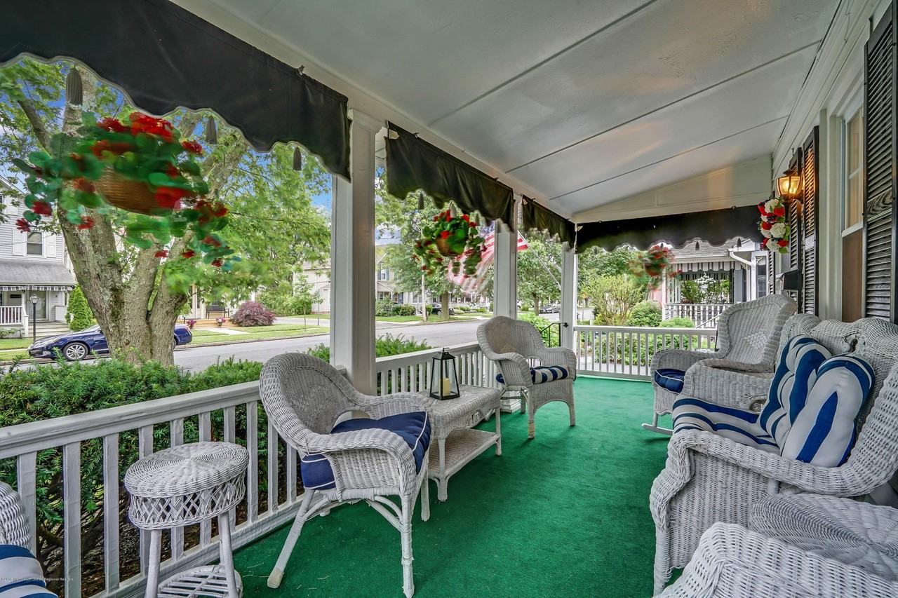 514 Brighton Ave - Photo 6 of 20