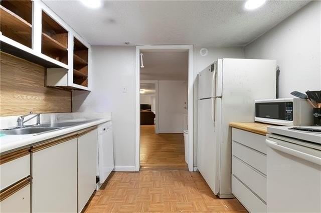 7222 Burthe St - Photo 7 of 10