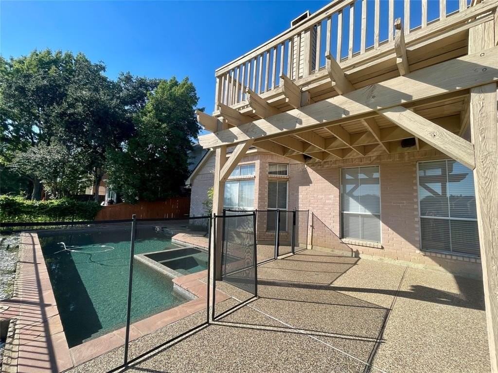 1517 Pebble Creek Drive - Photo 3 of 29