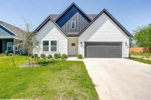 featured image of 813 Stamps Ave