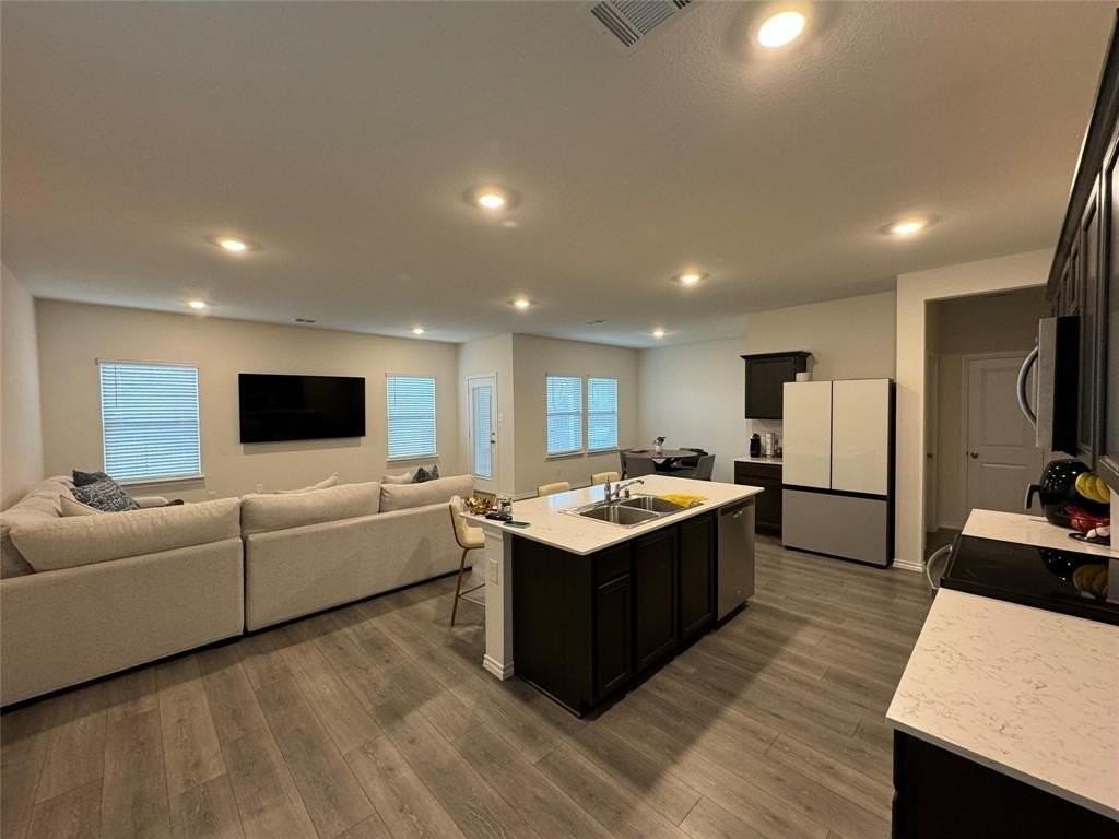 3328 Perman Drive - Photo 2 of 20