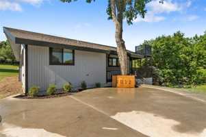 featured image of 4012 Tennis Club Rd