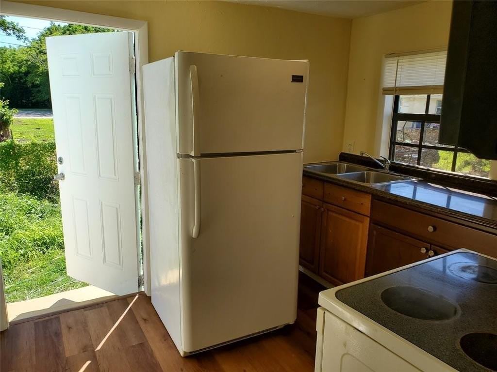 258 Adams Pl #2 - Photo 6 of 25