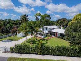 featured image of 2101 Sw 33rd Ave