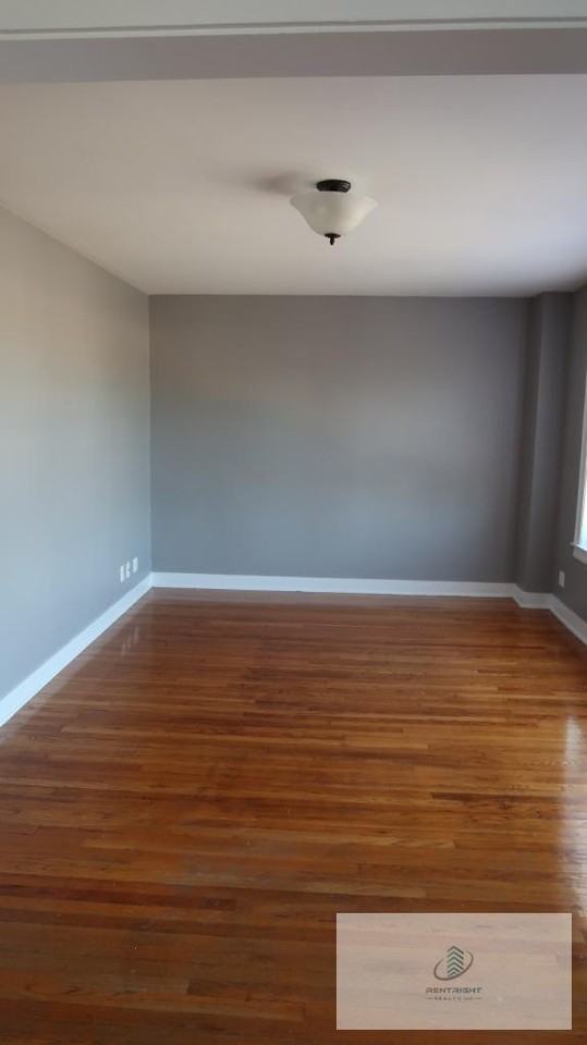 3115 W Foster Ave #3115A2 - Photo 3 of 8