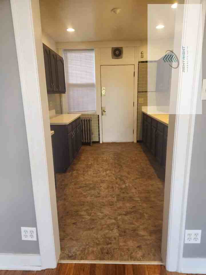 3115 W Foster Ave #3115A2 - Photo 5 of 8