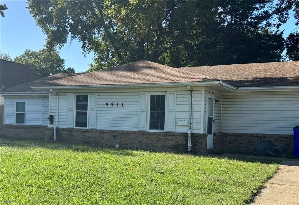 9511 Chesapeake St #B