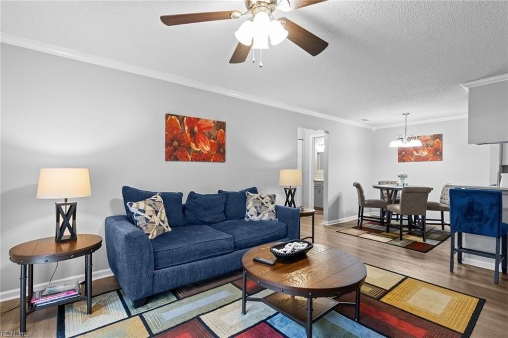 538 Pineland Cir #204 - Photo 4 of 33