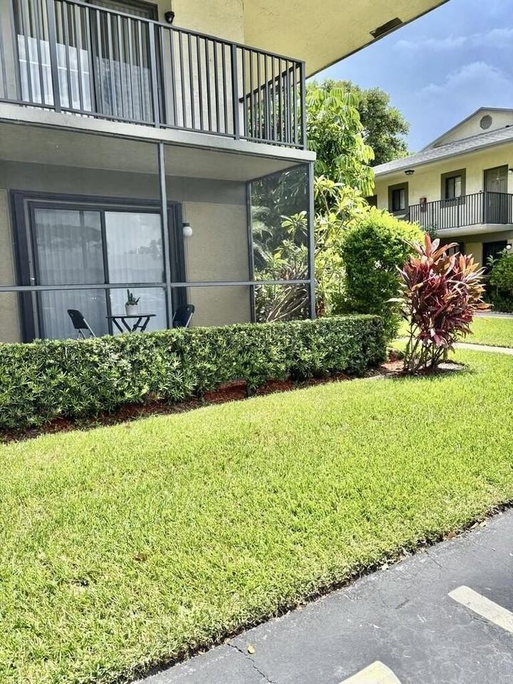 610 Trace Cir #107 - Photo 2 of 42