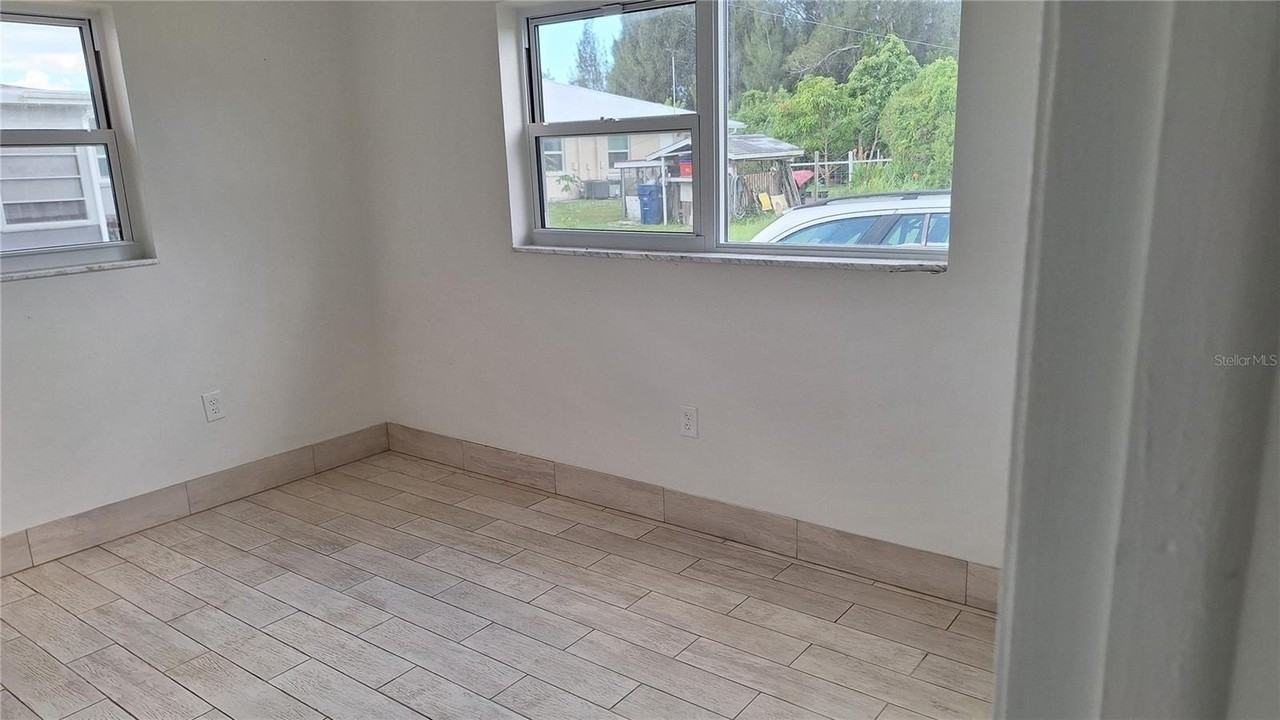 12125 Dorado Dr - Photo 5 of 7