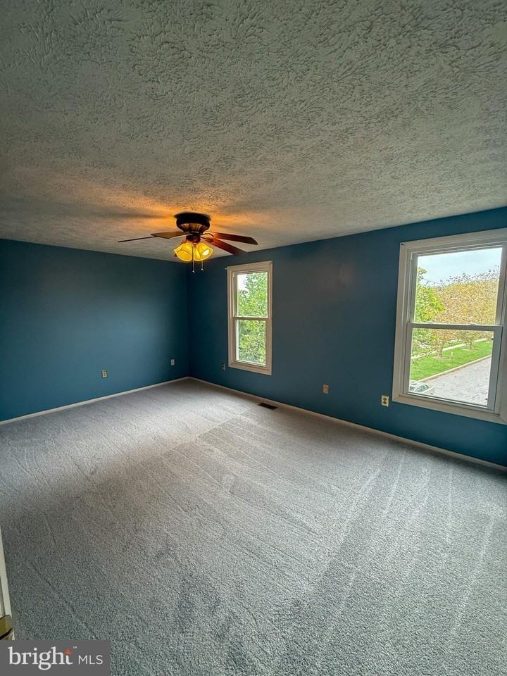 46 Running Brooke Dr - Photo 7 of 18