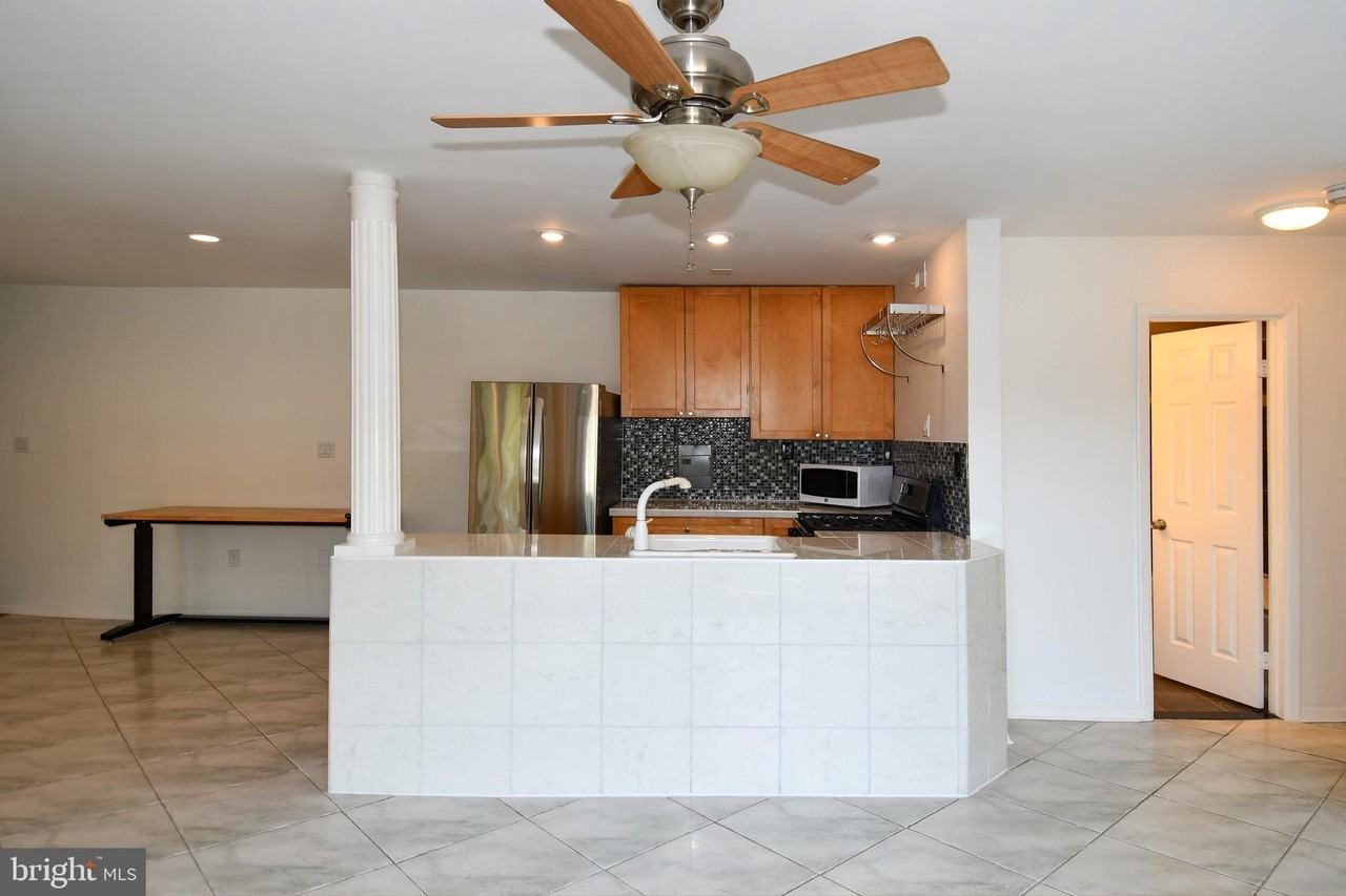 12415 Braxfield Ct Apt 15 #15 - Photo 7 of 41