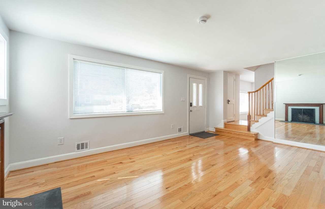 8909 Georgia Ave - Photo 7 of 47