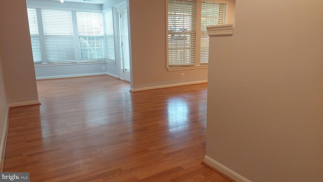 13107 Briarcliff Ter Unit 2-203 #2-203 - Photo 5 of 50