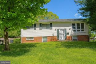 8702 Hamlin St Unit A #A - Photo 1 of 1
