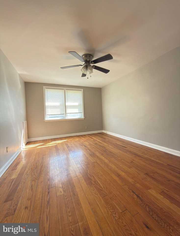 268 S Bayberry Ln - Photo 7 of 16