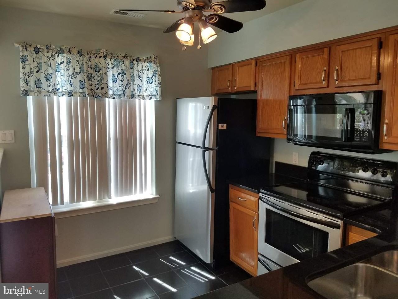 9377 Scarlet Oak Dr - Photo 3 of 14