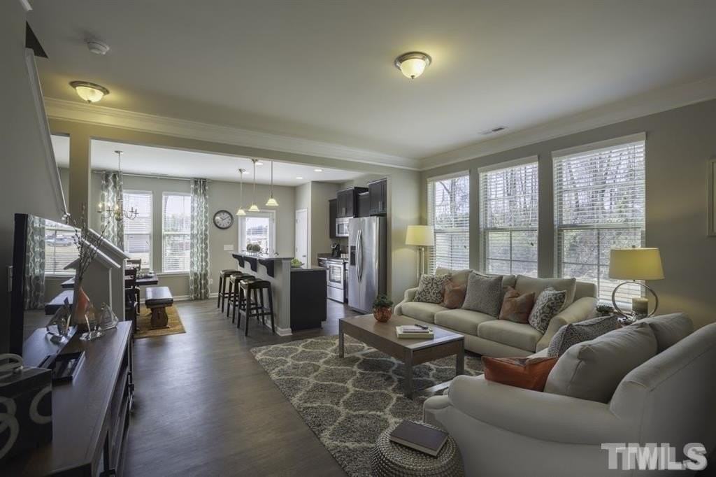 3713 Landshire View Ln - Photo 2 of 15