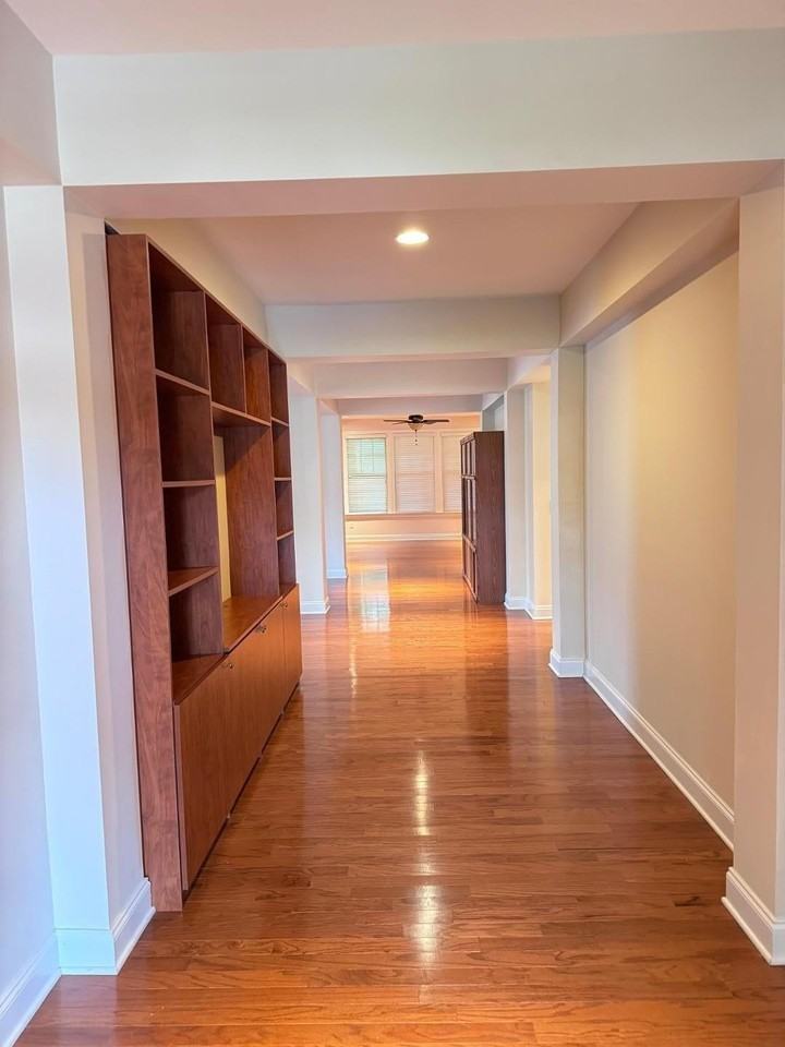 103 Sea Glass Court - Photo 2 of 24