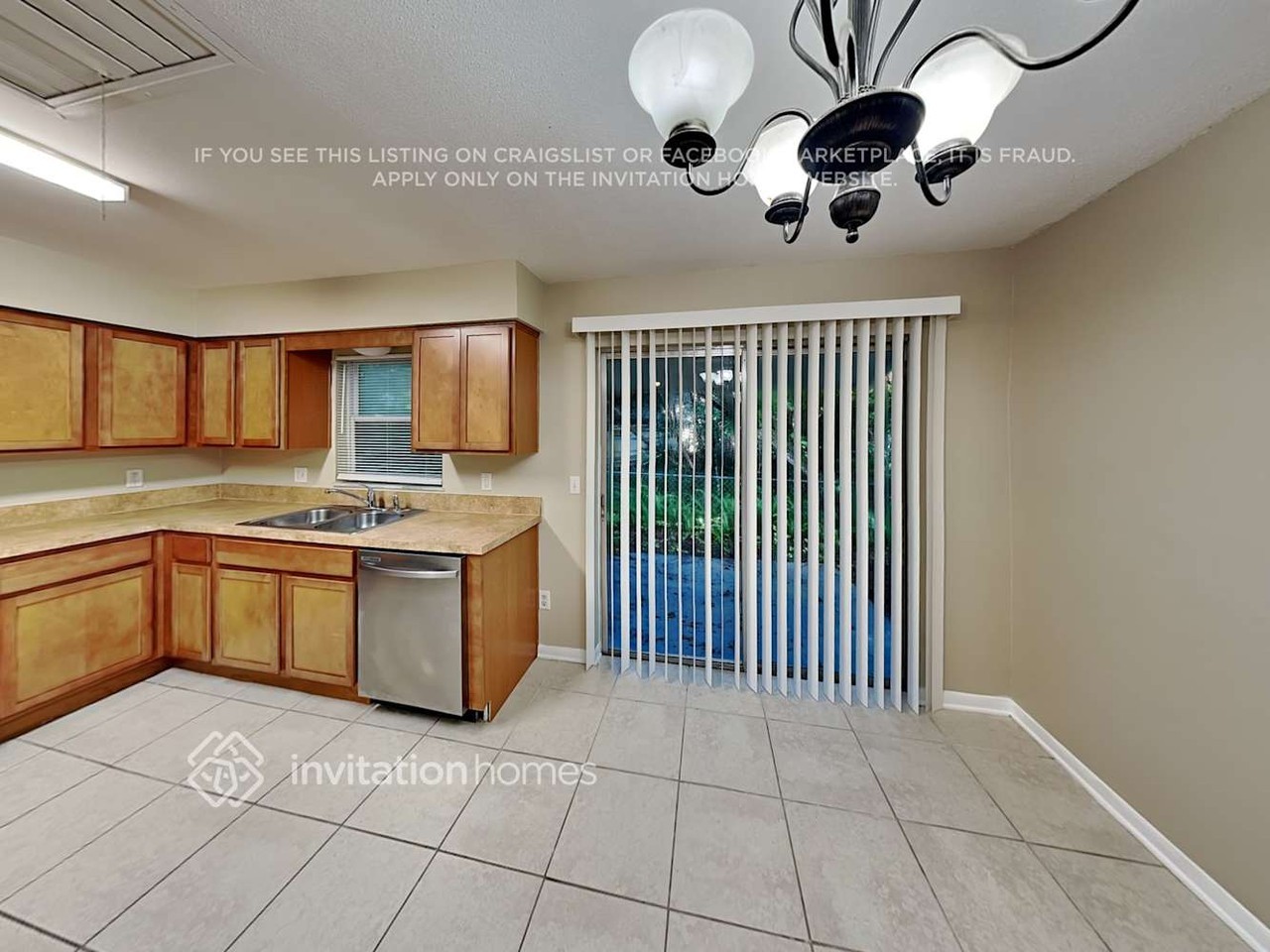 332 Alpine St - Photo 6 of 17