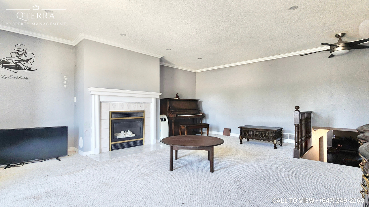 24 Spartan Ave, Stoney Creek, Ontario L8E 4M7 - Photo 3 of 25